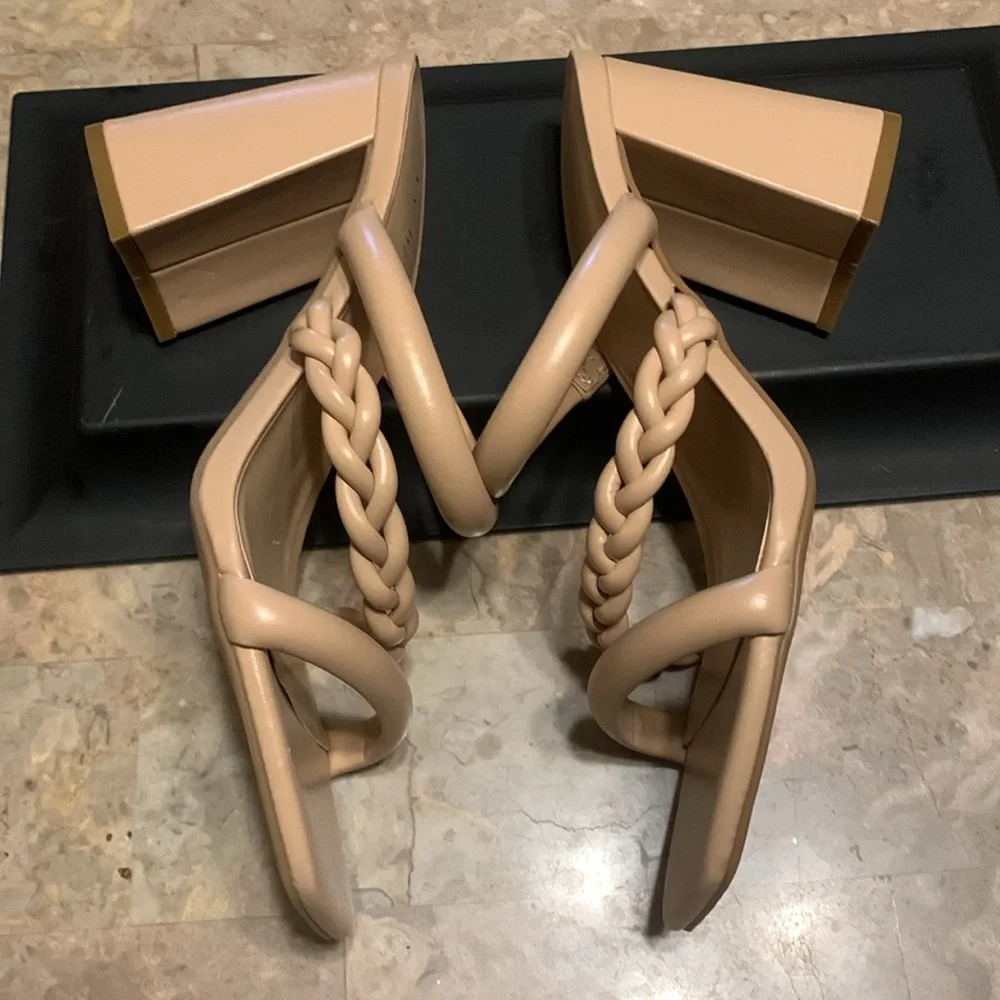 Nine West Women's Tan Sandals, Size 8.5. New W/O Box